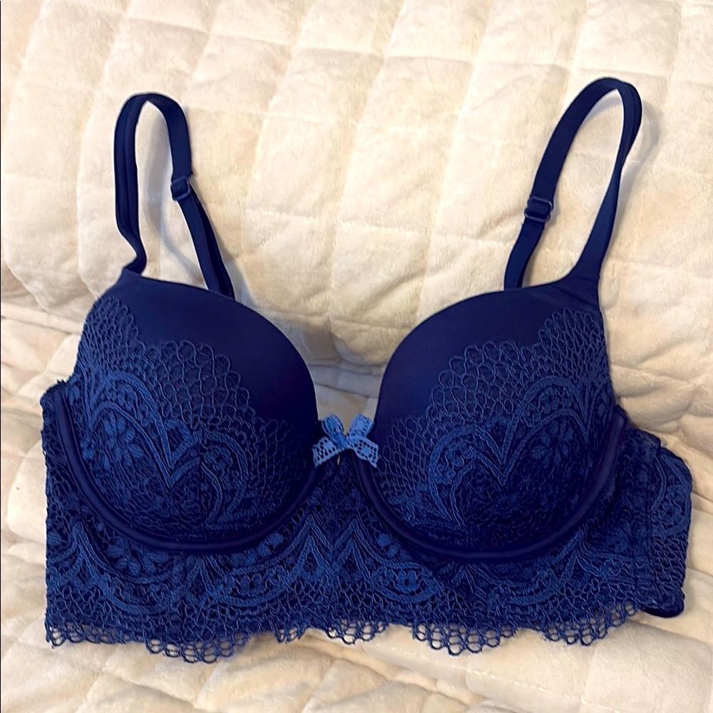 Victorias Secret Body by Victoria Lined Demi Bra 34C